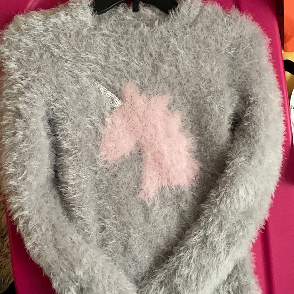 SOLD.    NEW Unicorn Sweater